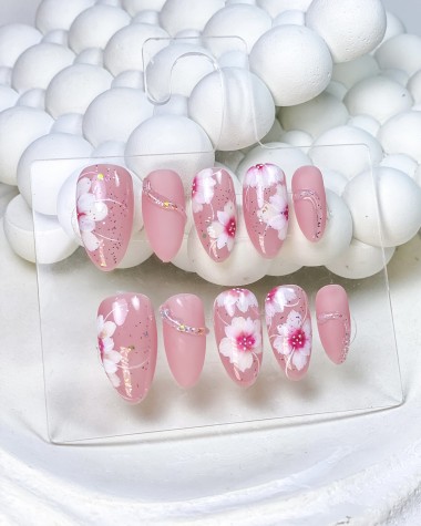 Nail Arts