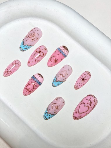 Nail Arts